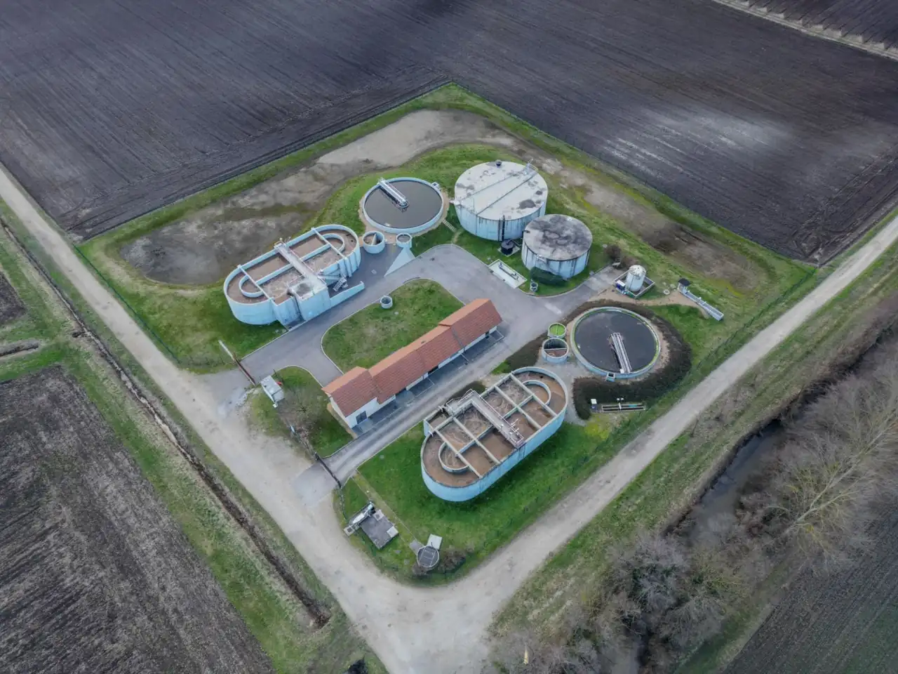 MBR膜生物反应器在农村污水处理项目中的选型要点分析正文配图 1